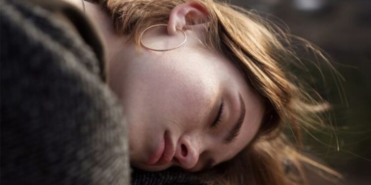 7 Physical Symptoms That Prove Depression Is Not Just ‘In Your Head’