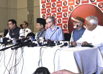 NC doles out Poll Manifesto: Promises 200 units free electricity, restoration of political, legal status of J&K