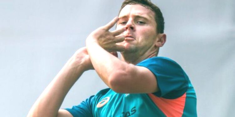 Jos Hazlewood Ruled Out of Scotland T20Is, Riley Meredith Named Replacement