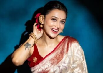 Mimi Chakraborty faces rape threats for supporting protests