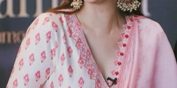 Throwback To When Aditi Rao Hydari Looked Regal In Vibrant Ethnic Outfit