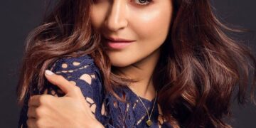 Anushka Sharma Slays Airport Look In All Black Ensemble