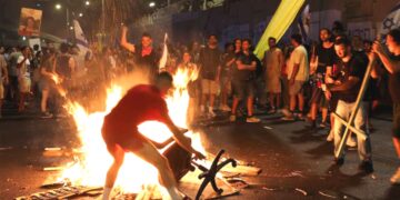 Hundreds Of Thousands Hit The Streets In Israel After Bodies Of Six Hostages Found In Gaza Tunnel