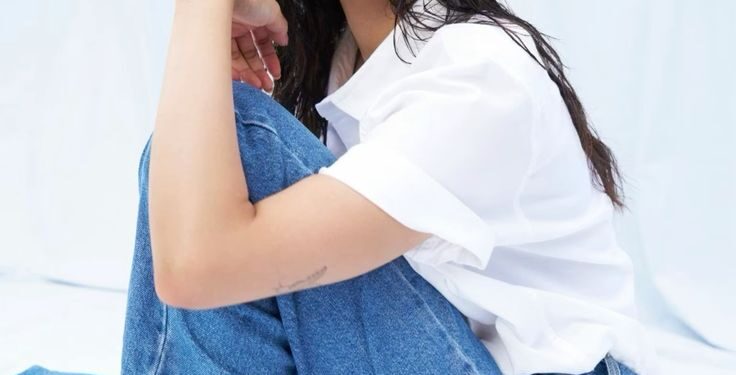 Khushi Kapoor's Breezy Blue Kurta Is The Chic Office Style You Need