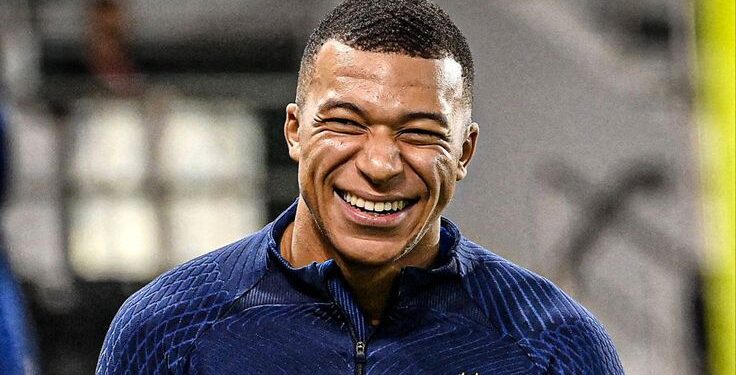 ‘Only Positive Things to Say’: Kylian Mbappe Reacts to Wage Issues With PSG