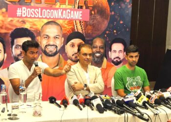 Chris Gayle, Ian Bell among 124 legends to land in Kashmir for Legends League Cricket