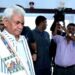 LG Manoj Sinha visits Chotay Taray Foundation Centre in Srinagar