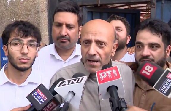 Nobody Can Suppress Our Voice, Truth Is With Us: Engineer Rashid