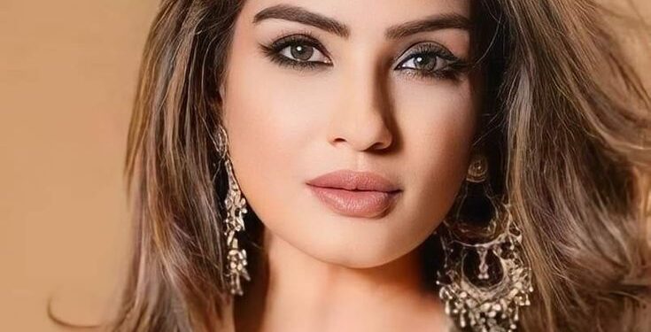 Raveena apologises to fans for not taking pics, clarifies why she ‘panicked’