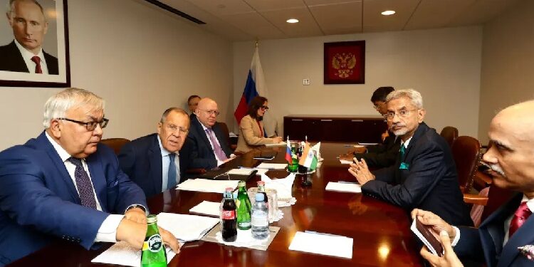 Jaishankar and Lavrov Discuss Peace Efforts As Modi Engages With Zelensky