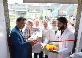 Director SKIMS Inaugurates Emergency Lab At SKIMS:
