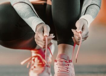 How Many Steps Do People Take Per Day on Average?