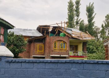 Strong winds hit Kulgam parts, no causalities reported