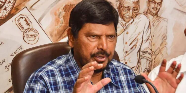 Art-370 abrogation proved beneficial for development of J&K: Athawale
