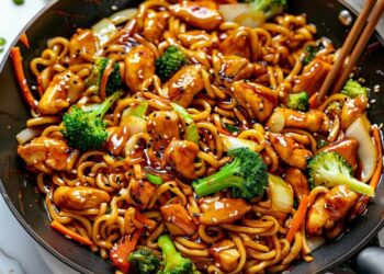 Mouthwatering Butter Garlic Pan-Fried Noodles Recipe