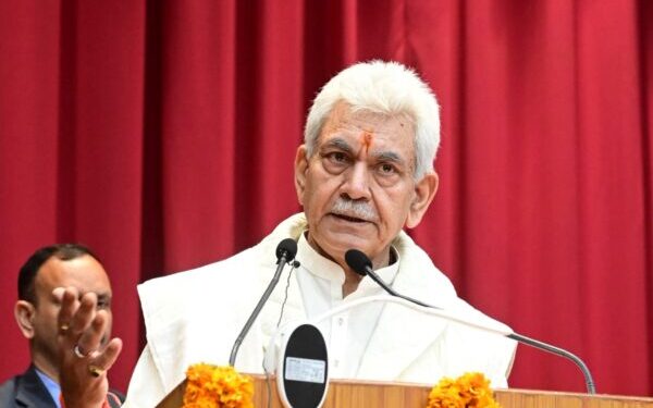 Approving Rs 100-crore fisheries cluster in Anantnag symbol of PM Modi led Govt's commitment towards J&K: LG Sinha