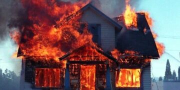 Pandit’s House Among Nine Gutted in Habbakadal Blaze, Marriage Preparations Reduced to Ashes