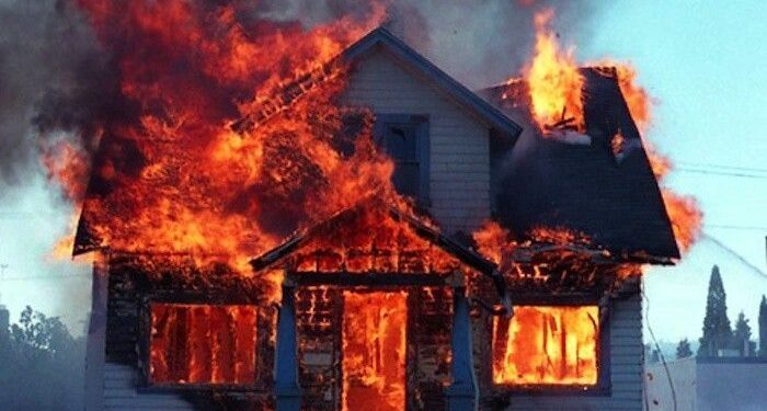 Pandit’s House Among Nine Gutted in Habbakadal Blaze, Marriage Preparations Reduced to Ashes
