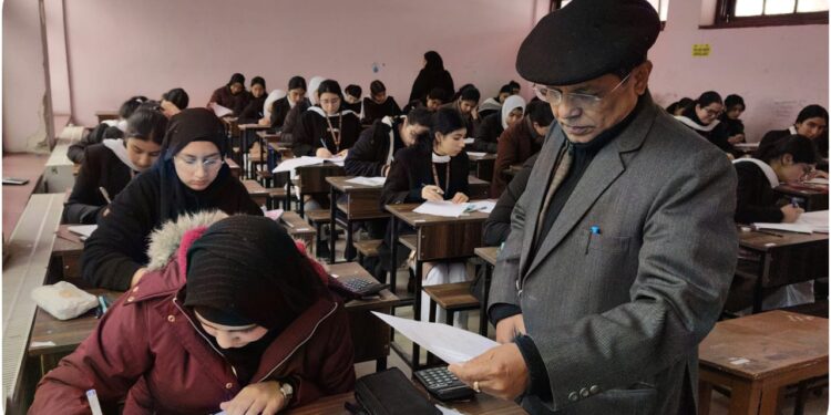 ACS Education visits Amar Singh College; reviews functioning