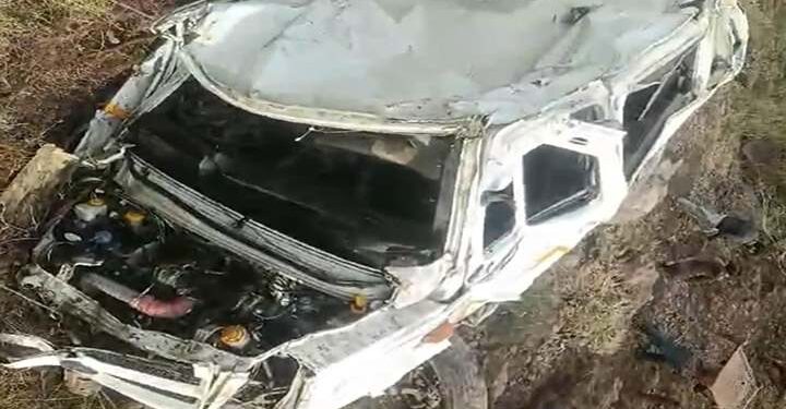 4 people killed, 8 others injured as tempo vehicle falls into gorge in Reasi