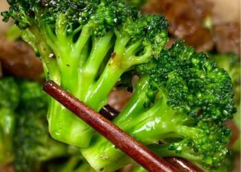 Broccoli Benefits For Skin: Protects Against Sun Damage, Reduces Acne, Fights Premature Aging