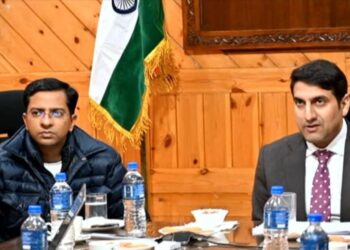 Aijaz Asad reviews RDD schemes in Shopian