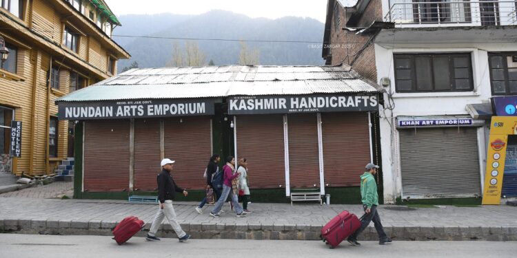 Shutdown Against Terror Attack In Kashmir Valley, First Time In 35 Years