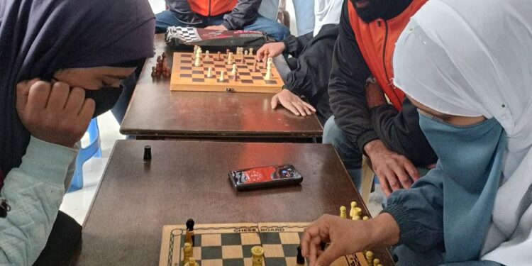 Youth Services & Sports holds Girls’ Chess Competition