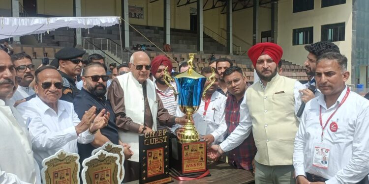 Dr Farooq inaugurates Sher-e-Kashmir Cricket Tournament at MAM Stadium