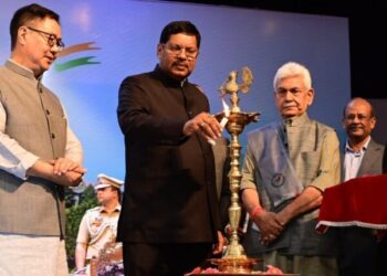 Chief Justice of India and Union Minister Kiren Rijiju attend Mega Alumni Meet 2025 at University of Kashmir
