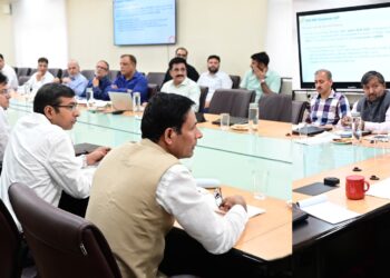 Chief Minister Omar Abdullah reviews key hydro power projects, emphasizes timely execution