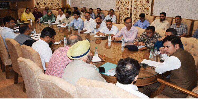 Div Com Kashmir reviews preparations for Independence Day celebrations, conduct of Tiranga Rally