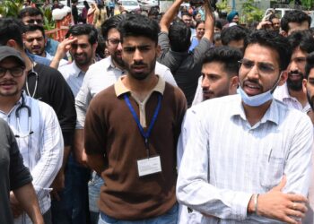 Junior doctors strike hits medical services at GMC Jammu for 2nd day