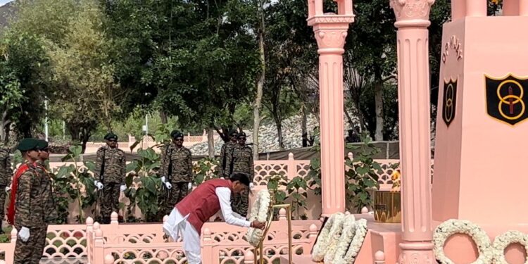 Seth Salutes Brave Kargil Soldiers