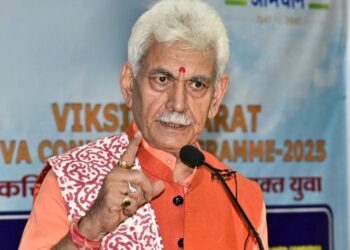 “Deeply anguished”: LG Sinha, CM Omar on Nowgam blast that killed 9