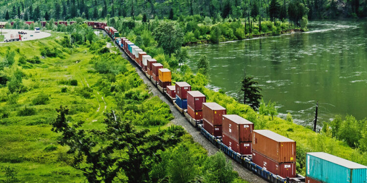 2 apple-laden parcel van coaches to run towards Delhi, Jammu from today