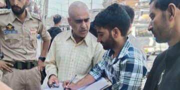 Chickenpox Outbreak: Medical teams conduct door-to-door checks in North Kashmir