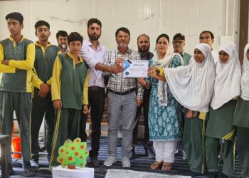 Science Meets Drama: Awantipora Zone Hosts Successful NISDC-2025 Event"