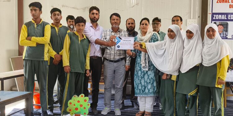 Science Meets Drama: Awantipora Zone Hosts Successful NISDC-2025 Event"