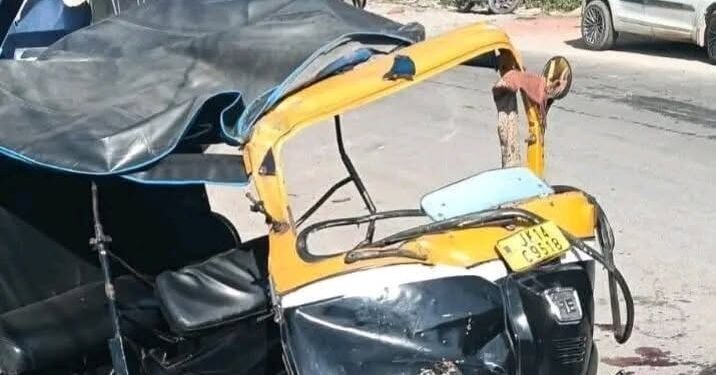 Three Dead, Two Injured in Tragic Road Accident Near Katra