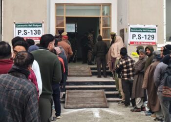 Amid sub-zero temperature, voting begins for Budgam bypoll