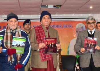 Lieutenant Governor launches special edition of Hindu Education Society Kashmir’s Sangarmal magazine