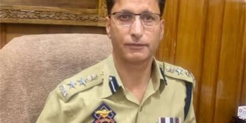 Challan drive to continue till motorists follow rules, says SSP Traffic Srinagar