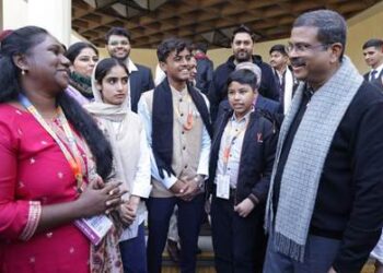 Shri Dharmendra Pradhan interacts with PM-YUVA 3.0 authors at the New Delhi World Book Fair 2026
