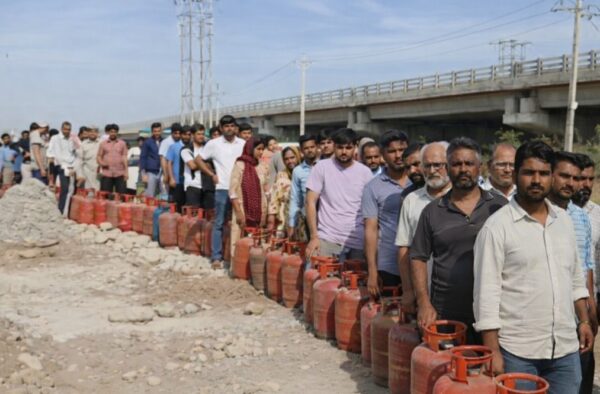 100% natural gas supply ensured for domestic consumers; 95% LPG bookings done online: Govt