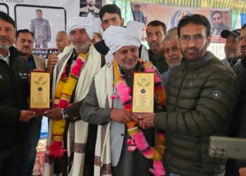 JKTF Awantipora & Tral Honor Veteran Educators