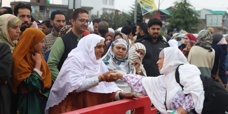 First Batch Of 431 Haj Pilgrims Leaves From Jammu And Kashmir