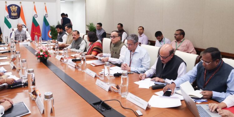 India has 60 days of crude oil, 60 days of Natural Gas & 45 days of LPG rolling stock: Centre