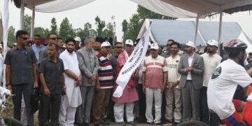 Lieutenant Governor Joins Nasha-Mukt J&K Campaign in Pulwama