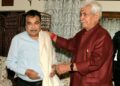 NITIN GADKARI ARRIVES IN SRINAGAR; LG MANOJ SINHA EXTENDS WARM WELCOME